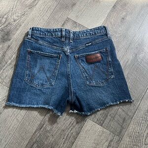 Wrangler High-Rise Dark Blue Denim Cutoff Shorts Size 29